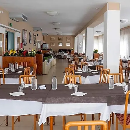 Nuovo Anthisa Hotel 3*